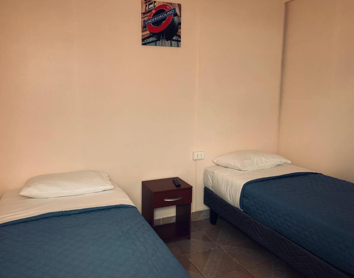 Hostal Iria Antofagasta Esterno foto