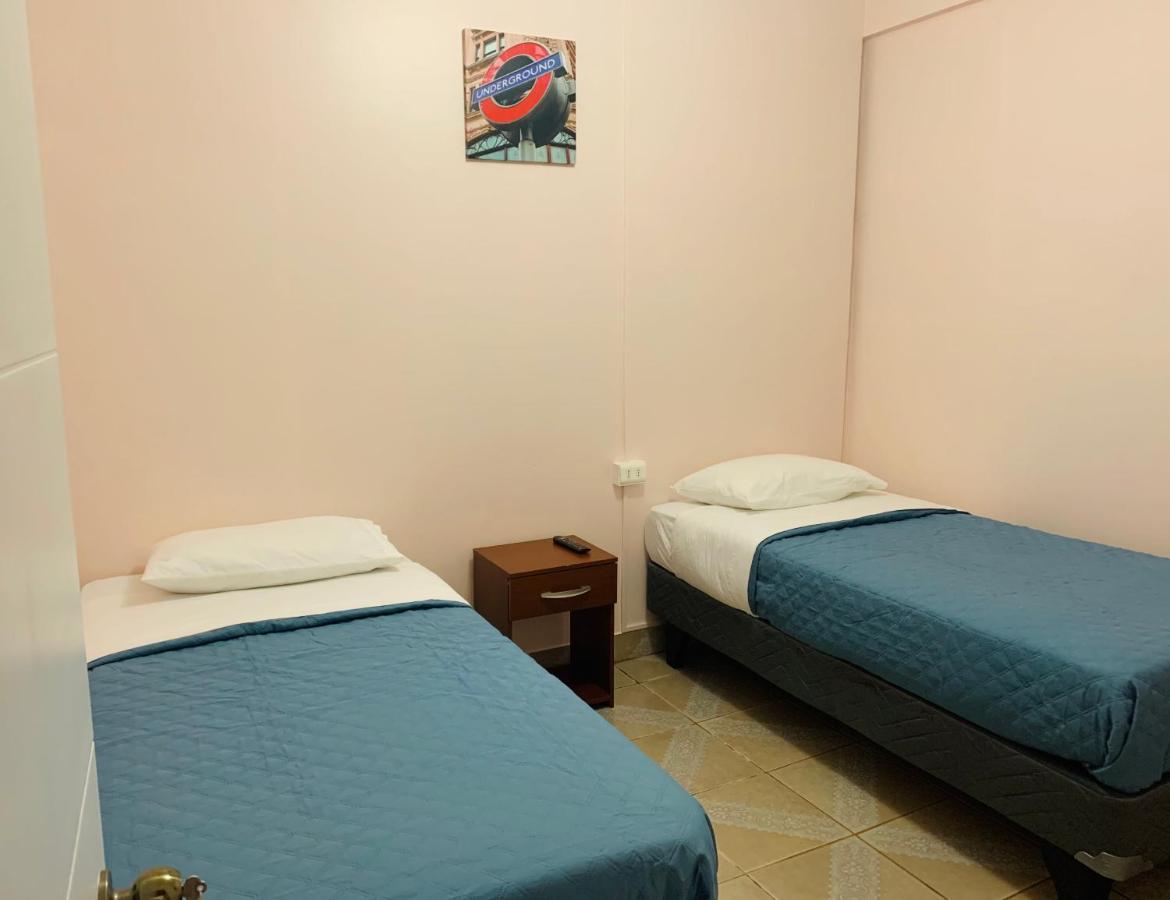 Hostal Iria Antofagasta Esterno foto