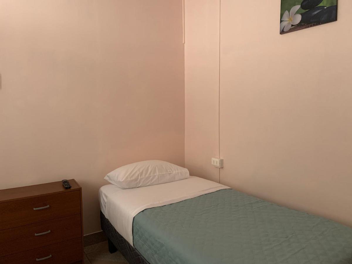 Hostal Iria Antofagasta Esterno foto